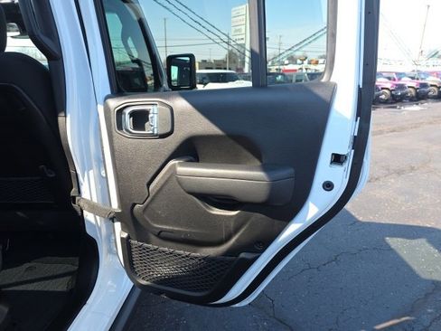 Used 2025 Jeep Wrangler Unlimited Rubicon 4xe w/ Safety Group image 43