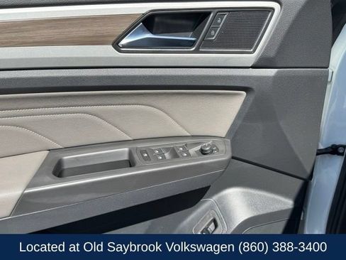 Used 2023 Volkswagen Atlas SEL AWD/4WD image 37
