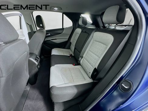 Used 2022 Chevrolet Equinox LS FWD image 30