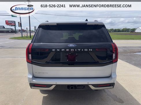Used 2025 Ford Expedition Platinum AWD/4WD image 6