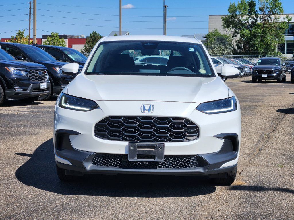 Used 2024 Honda HR-V LX image 2