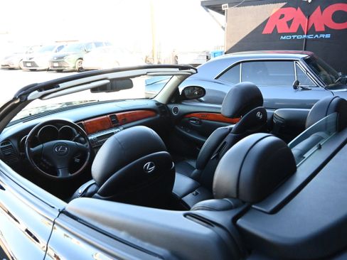 Used 2005 Lexus SC 430 Convertible image 46