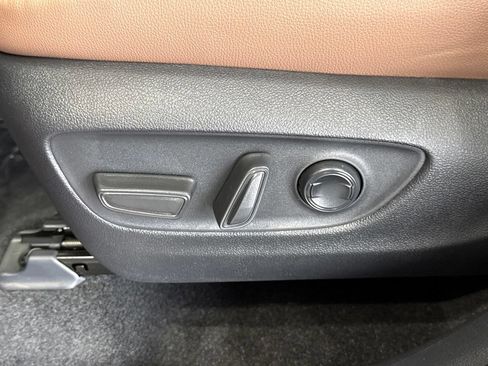 New 2026 Toyota Grand Highlander AWD Hybrid image 17