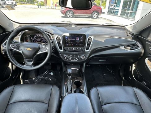 Used 2024 Chevrolet Malibu LT FWD image 7