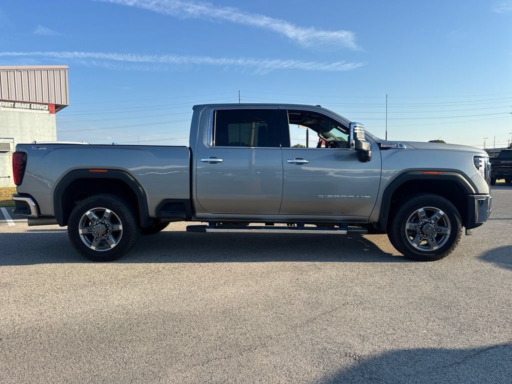 Used 2025 GMC Sierra 2500 SLT w/ SLT Premium Package AWD/4WD image 8