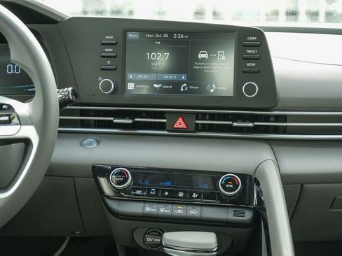 New 2025 Hyundai Elantra Blue image 15