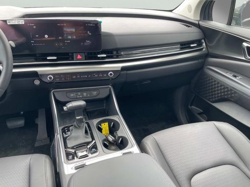 New 2025 Kia Carnival SX Prestige image 15