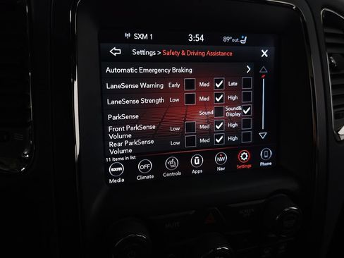 Used 2020 Dodge Durango R/T w/ Technology Group RWD image 27