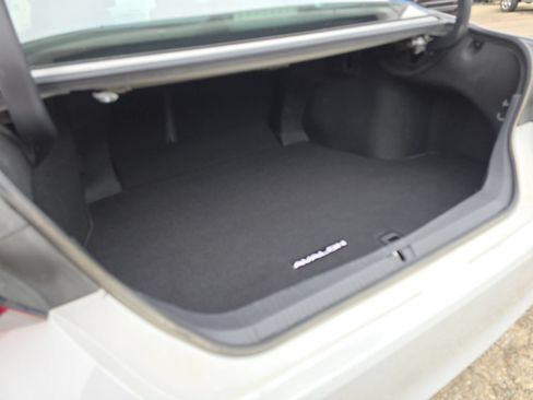 Used 2022 Toyota Avalon Limited w/ Advanced Safety Package FWD image 23