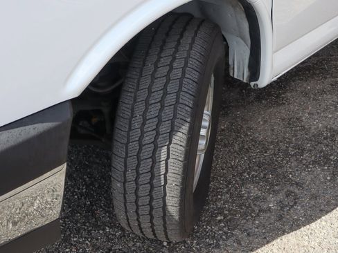 Used 2022 Chevrolet Express 2500 w/ Communications Package image 38