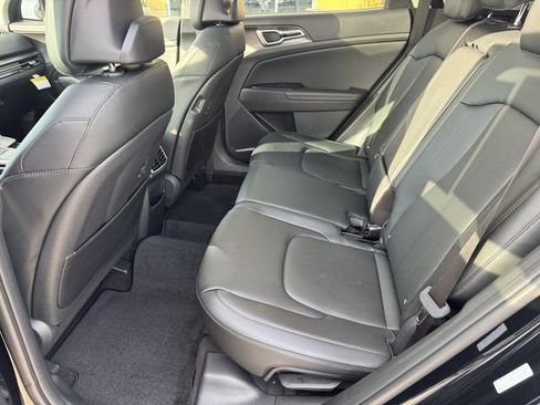 New 2026 Kia Sportage EX w/ EX Panorama Roof Package FWD image 11