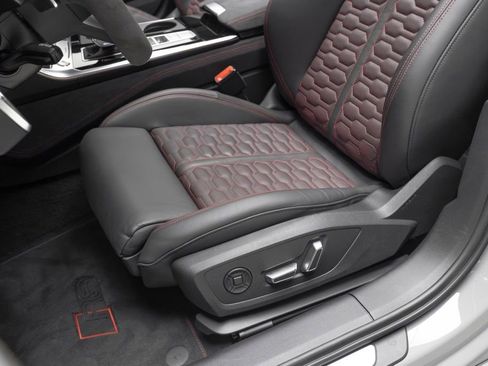 Used 2025 Audi RS 6 performance image 15