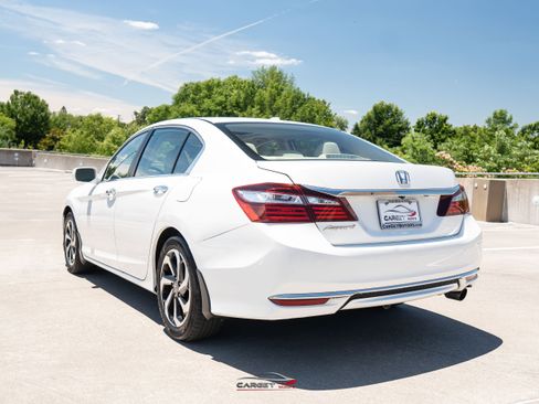 Used 2017 Honda Accord EX-L image 5