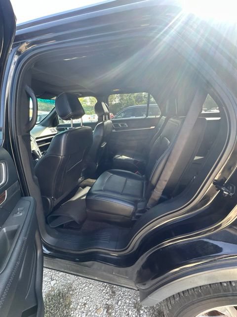Used 2016 Ford Explorer Limited w/ Equipment Group 301A AWD/4WD image 11
