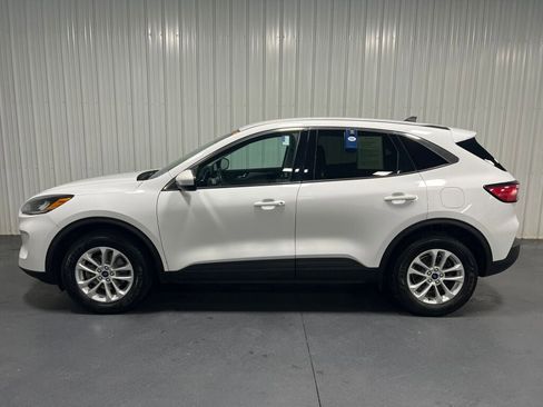 Used 2021 Ford Escape SE image 18