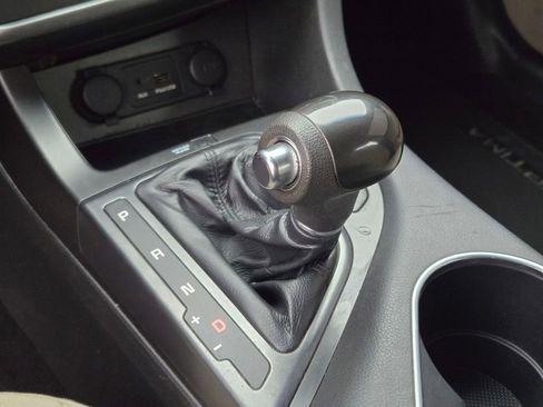 Used 2015 Kia Optima LX image 32