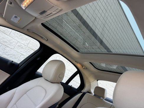 Used 2019 Mercedes-Benz C 300 4MATIC Sedan image 23