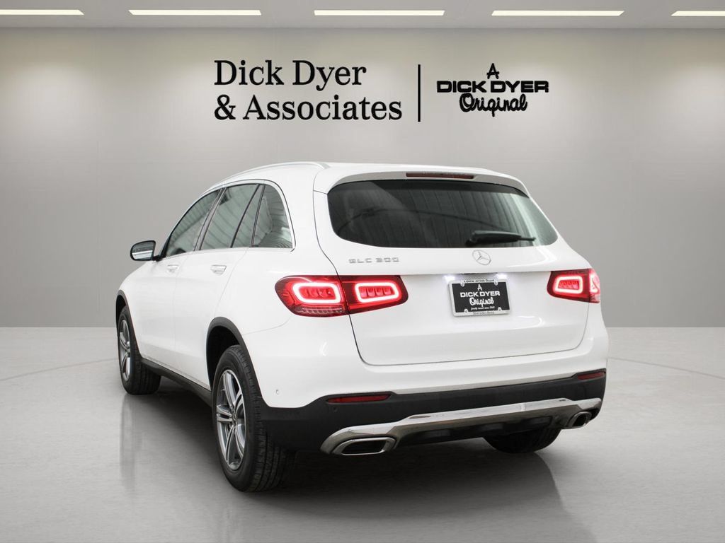 Used 2022 Mercedes-Benz GLC 300 image 9