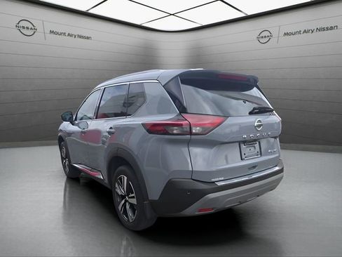 Certified 2021 Nissan Rogue SL image 6