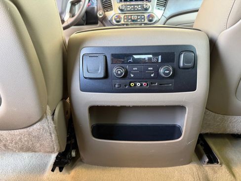 Used 2015 Chevrolet Tahoe LTZ RWD image 32