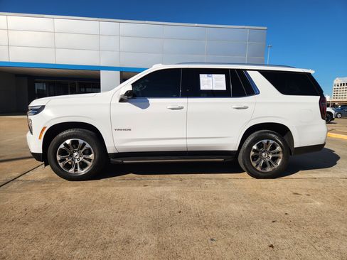 Certified 2025 Chevrolet Tahoe LS image 5