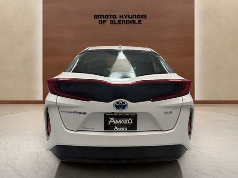 Used 2020 Toyota Prius Prime XLE FWD image 5