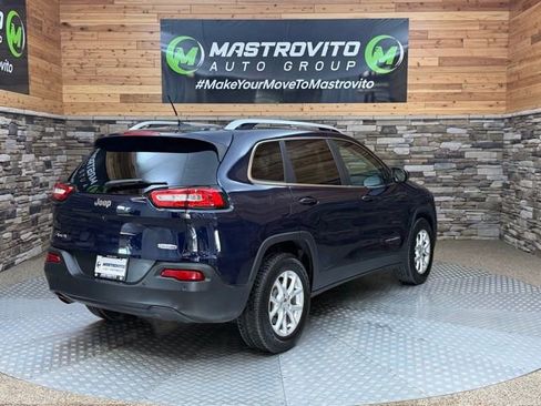 Used 2016 Jeep Cherokee Latitude w/ Safety/Convenience Group AWD/4WD image 9