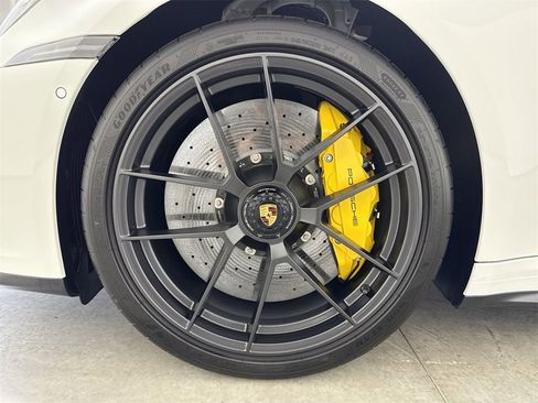 Certified 2025 Porsche 911 Targa 4 GTS image 13