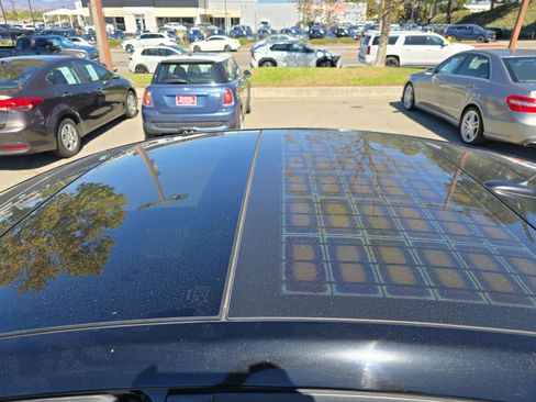 Used 2013 Toyota Prius Three w/ Solar Roof Pkg image 15