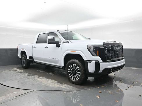 New 2026 GMC Sierra 2500 Denali Ultimate image 6