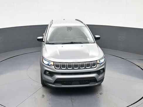 Used 2022 Jeep Compass Latitude w/ Convenience Group AWD/4WD image 28
