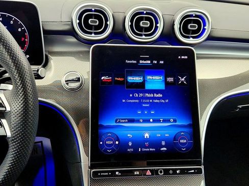 Used 2025 Mercedes-Benz CLE 300 4MATIC Cabriolet image 17