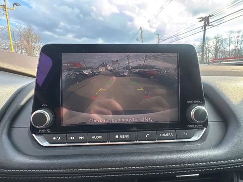 Used 2021 Nissan Rogue S AWD/4WD image 21