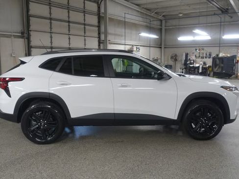 New 2026 Chevrolet Trax ACTIV FWD image 8