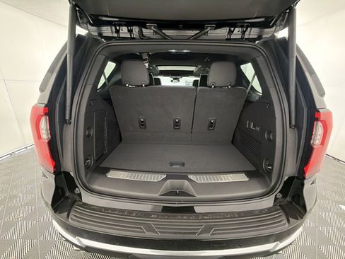New 2026 GMC Yukon Denali w/ Sun & Power Step Package image 27