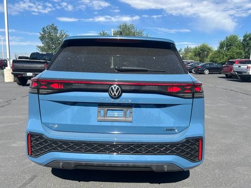 Used 2025 Volkswagen Tiguan SEL R-Line AWD/4WD image 6