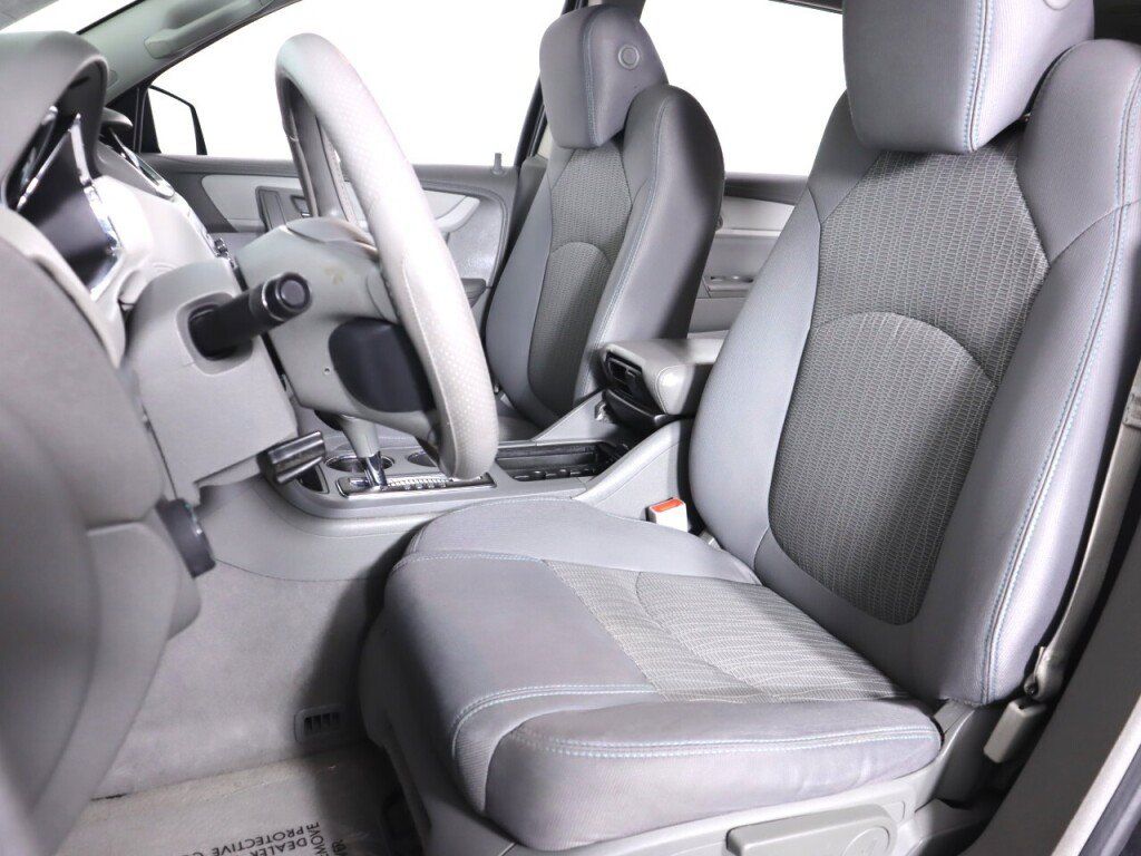 Used 2015 Chevrolet Traverse LS FWD image 26