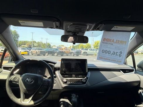 Used 2023 Toyota Corolla SE AWD/4WD image 14