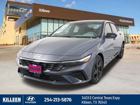 New 2026 Hyundai Elantra SEL Sport Premium FWD image 3