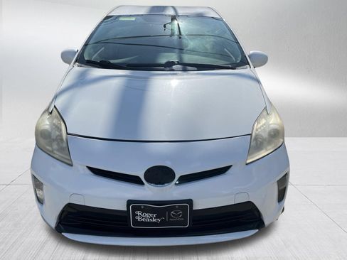 Used 2013 Toyota Prius Two FWD image 2