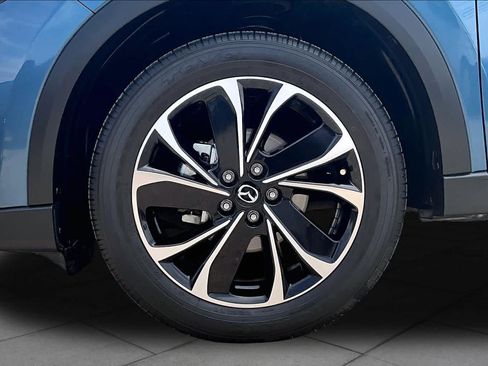 Used 2022 MAZDA CX-5 AWD 2.5 S w/ Premium Plus Pkg image 11