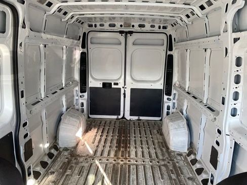 Used 2022 RAM ProMaster 2500 image 16