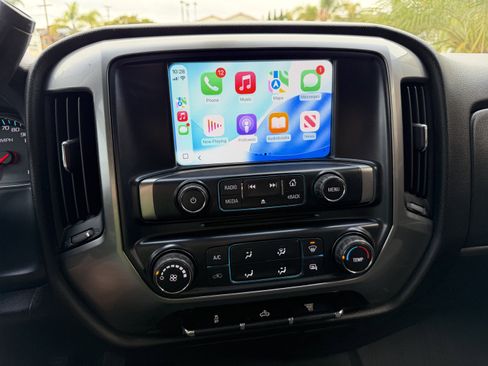 Used 2019 Chevrolet Silverado 2500 LT AWD/4WD image 16