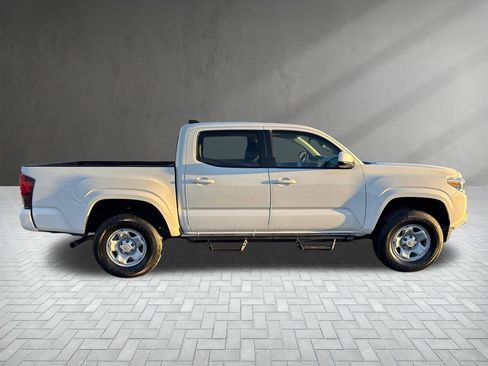 Used 2023 Toyota Tacoma SR w/ SR Convenience Package image 6
