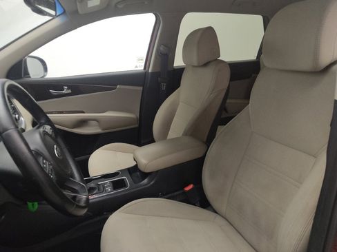 Used 2017 Kia Sorento FWD w/ LX Convenience Package image 17