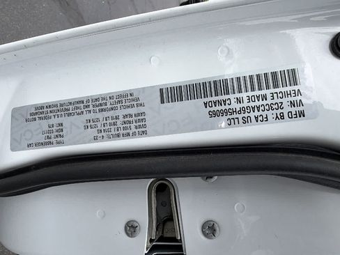 Used 2023 Chrysler 300 Touring RWD image 30