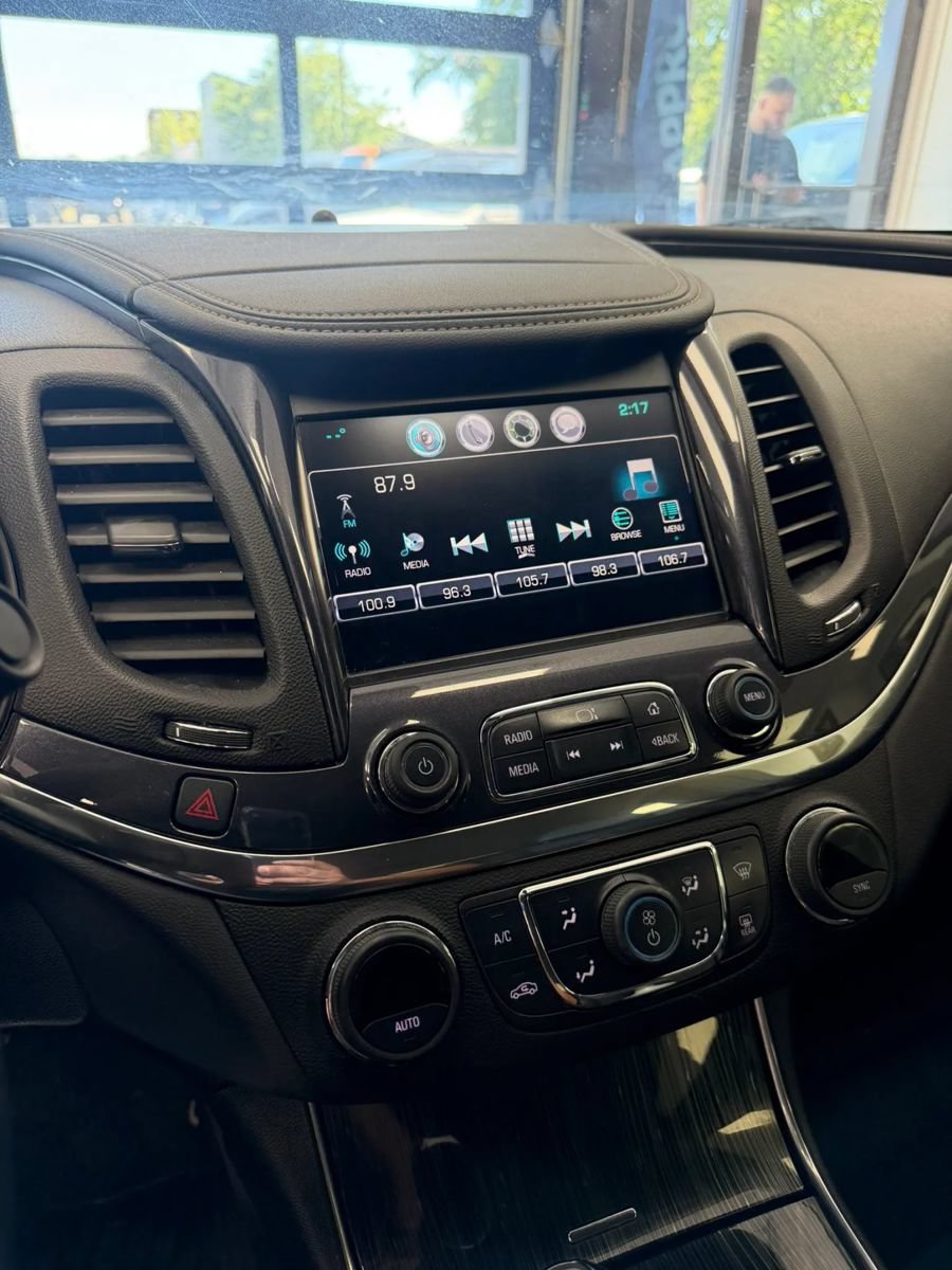 Used 2016 Chevrolet Impala LT w/ Convenience Package FWD image 21
