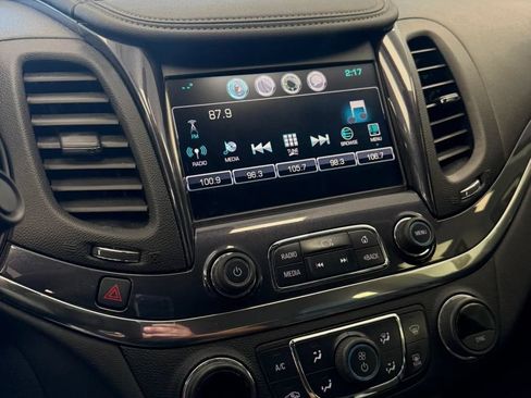 Used 2016 Chevrolet Impala LT w/ Convenience Package FWD image 21