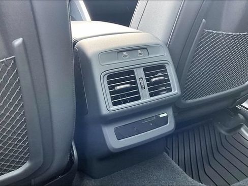 Used 2025 Audi Q5 Premium w/ Convenience Package AWD/4WD image 10