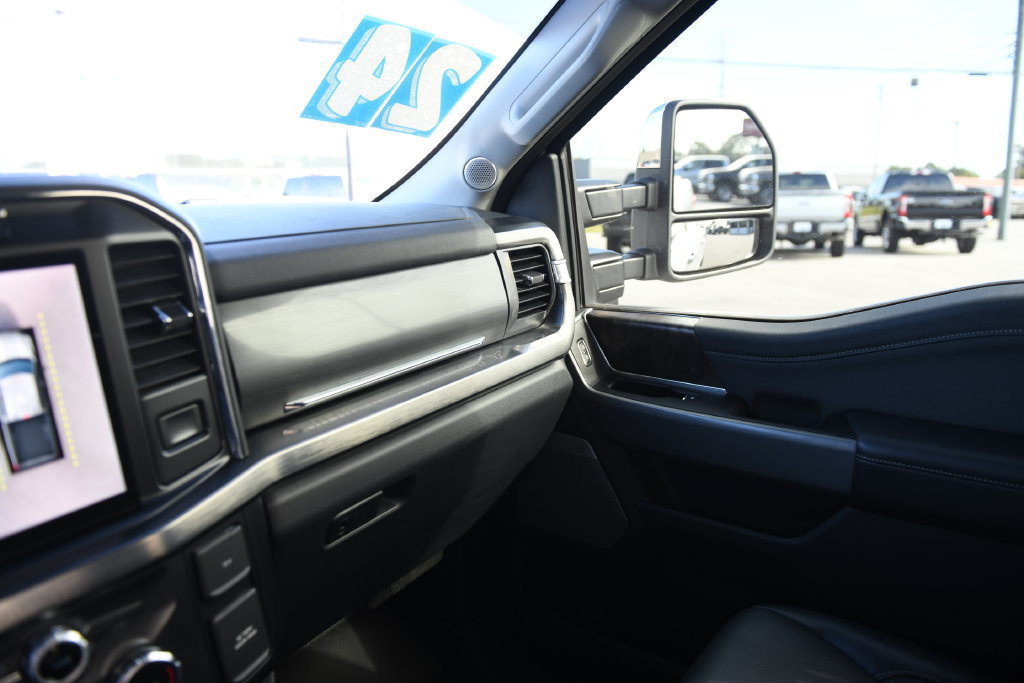 Used 2024 Ford F250 Lariat w/ Lariat Ultimate Package AWD/4WD image 27